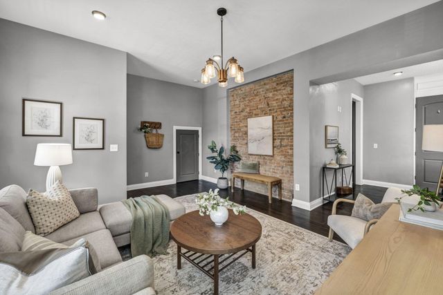 42 W 3rd Avenue, B, Columbus, OH 43201