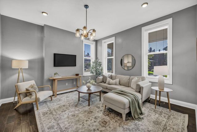 42 W 3rd Avenue, B, Columbus, OH 43201