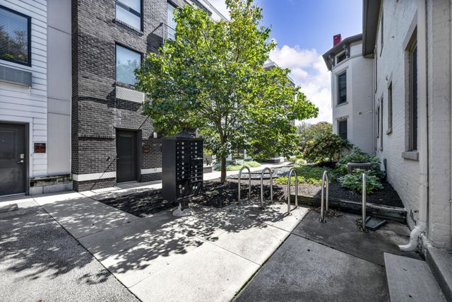 42 W 3rd Avenue, B, Columbus, OH 43201