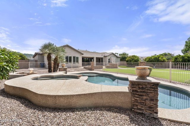 3410 E VALLEJO Court, Gilbert, AZ 85298