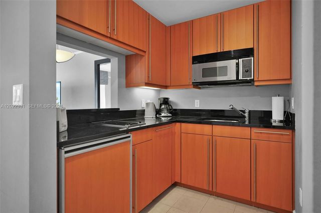 1435 Brickell Ave 3210, Miami, FL 33131
