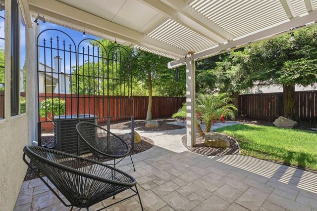 201 Connor Cir, Sacramento, CA 95835