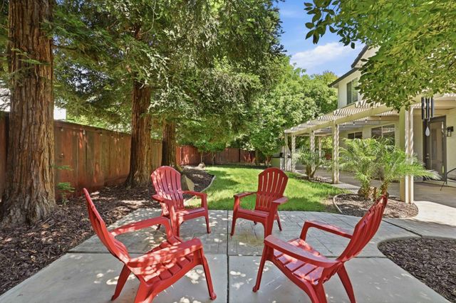 201 Connor Cir, Sacramento, CA 95835