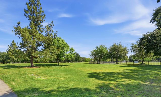 201 Connor Cir, Sacramento, CA 95835