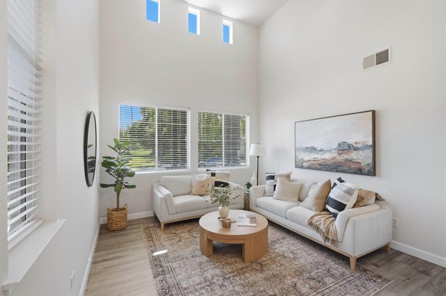 201 Connor Cir, Sacramento, CA 95835