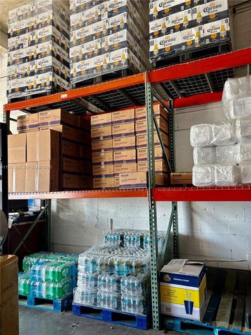 7441 NW 72nd Ave, Medley, FL 33166