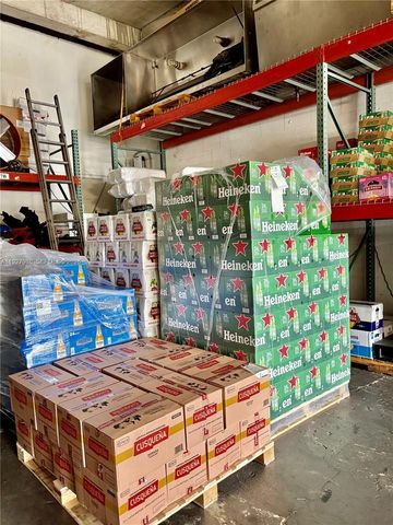 7441 NW 72nd Ave, Medley, FL 33166