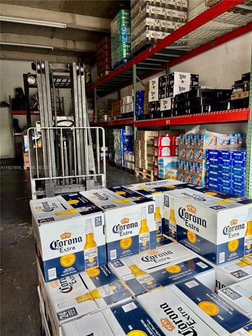 7441 NW 72nd Ave, Medley, FL 33166