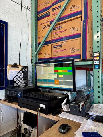 7441 NW 72nd Ave, Medley, FL 33166