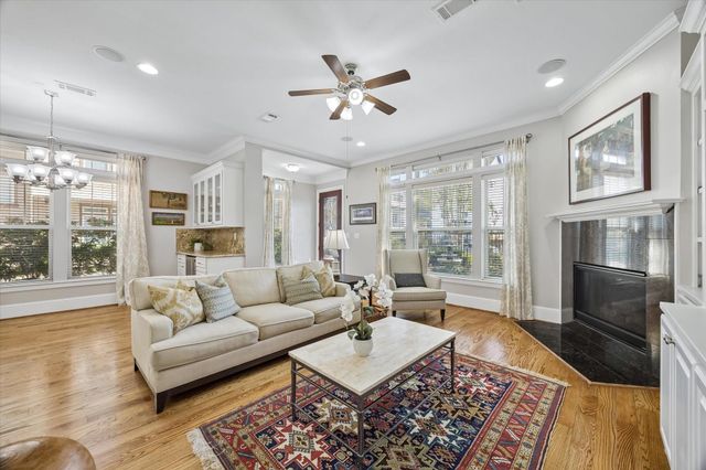 922 Fisher Street F, Houston, TX 77018