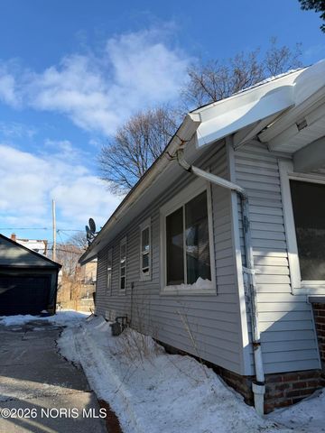 4022 Parrakeet Avenue, Toledo, OH 43612