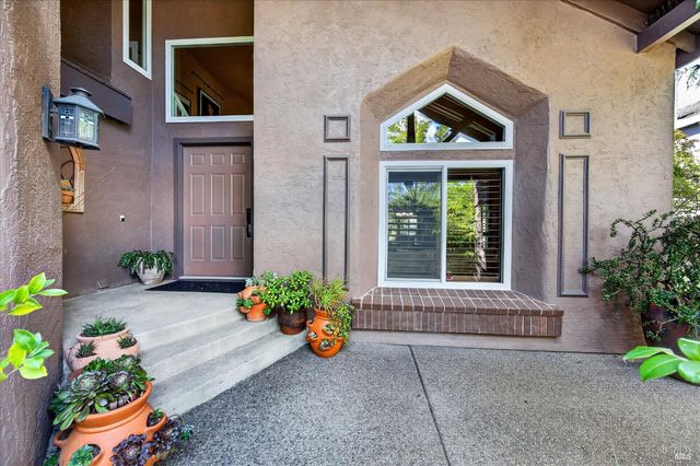 653 Windsor Dr, Benicia, CA 94510