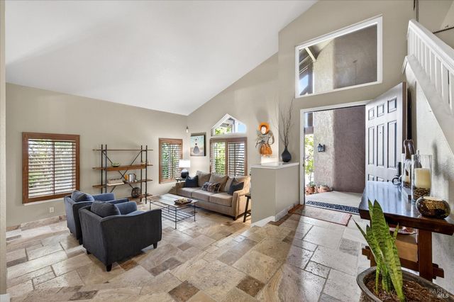 653 Windsor Dr, Benicia, CA 94510