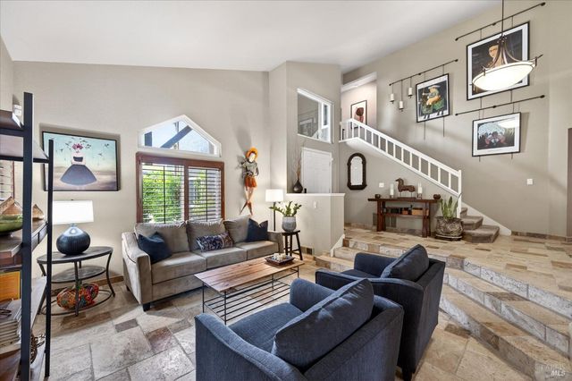 653 Windsor Dr, Benicia, CA 94510