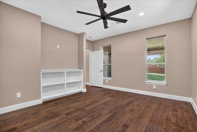 6400 Crapemyrtle Drive, Denton, TX 76208