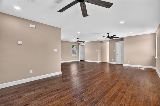 6400 Crapemyrtle Drive, Denton, TX 76208