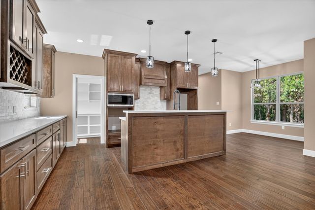 6400 Crapemyrtle Drive, Denton, TX 76208