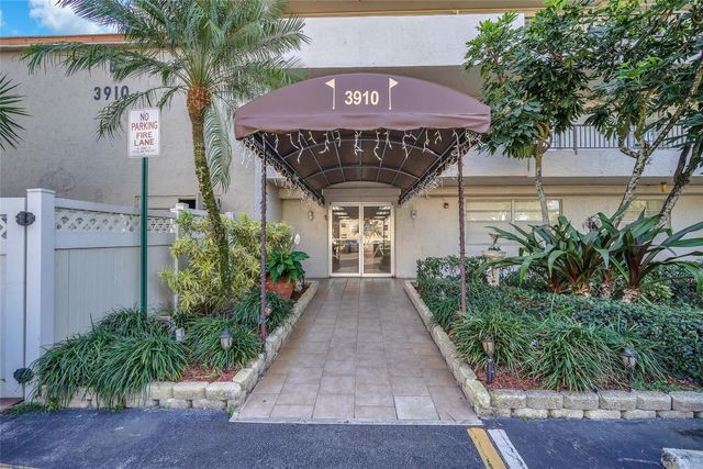 3910 Inverrary Boulevard 308, Lauderhill, FL 33319