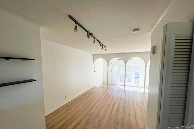 66 Brees Blvd Apt 127, San Antonio, TX 78209