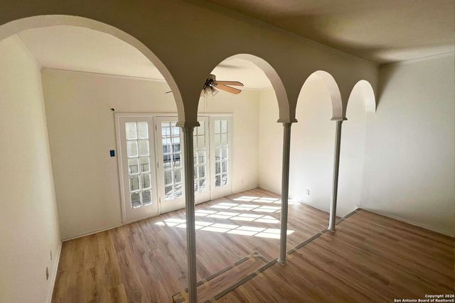 66 Brees Blvd Apt 127, San Antonio, TX 78209