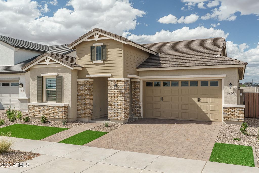 15636 W PERSHING Street, Surprise, AZ 85379 — photo 2