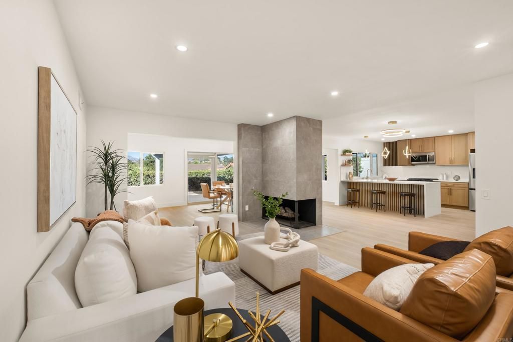 Image 5 of property listing at 12226 Casero Court, San Diego, CA 92128