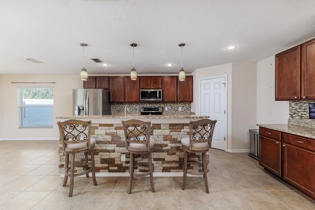 7233 WAKEVIEW DRIVE, Davenport, FL 33896