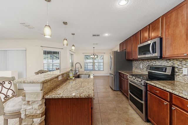 7233 WAKEVIEW DRIVE, Davenport, FL 33896