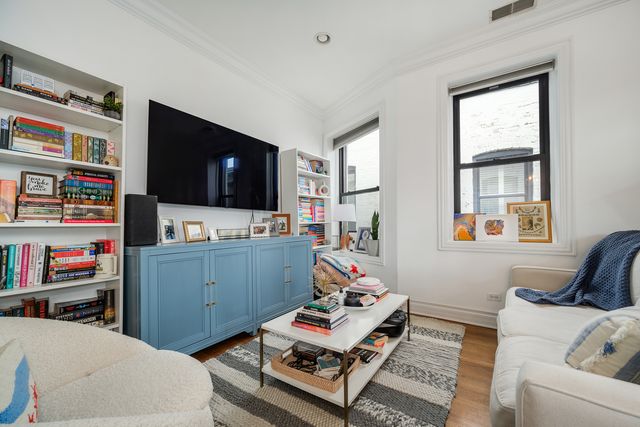 1711 N Crilly Court 4, Chicago, IL 60614