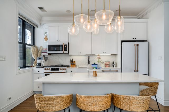 1711 N Crilly Court 4, Chicago, IL 60614