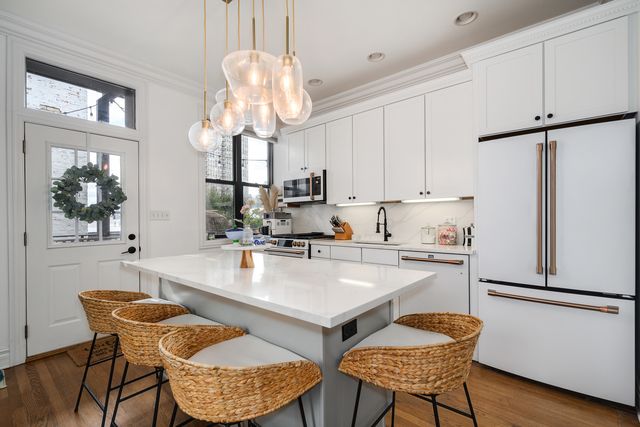 1711 N Crilly Court 4, Chicago, IL 60614