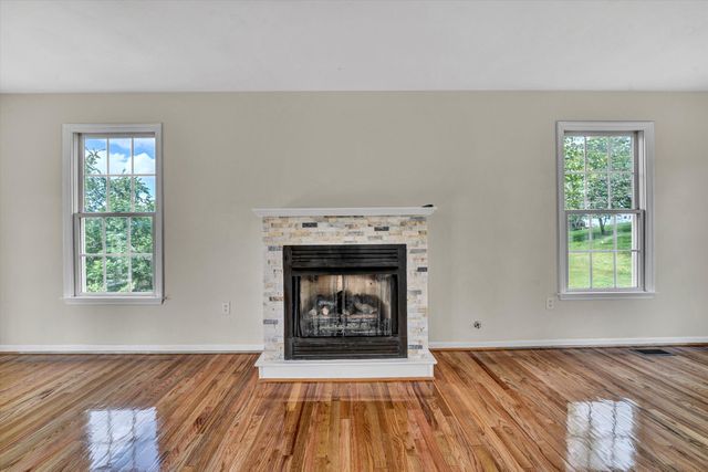 2269 Karen DR, Salem, VA 24153