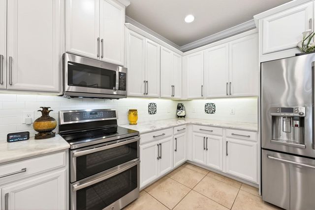 1208 FIELDSTONE CIRCLE, Oviedo, FL 32765