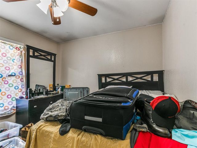 12012 Larkdale Drive, Yukon, OK 73099
