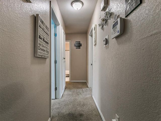 12012 Larkdale Drive, Yukon, OK 73099