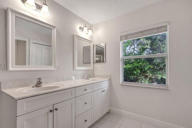 516 NW North River Drive, Stuart, FL 34994