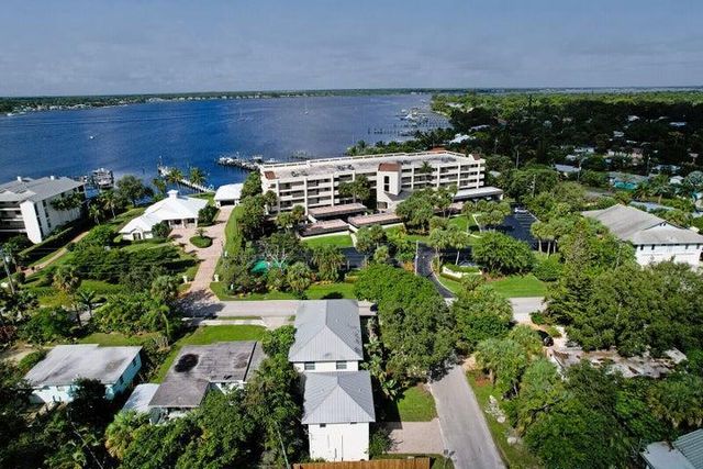 516 NW North River Drive, Stuart, FL 34994