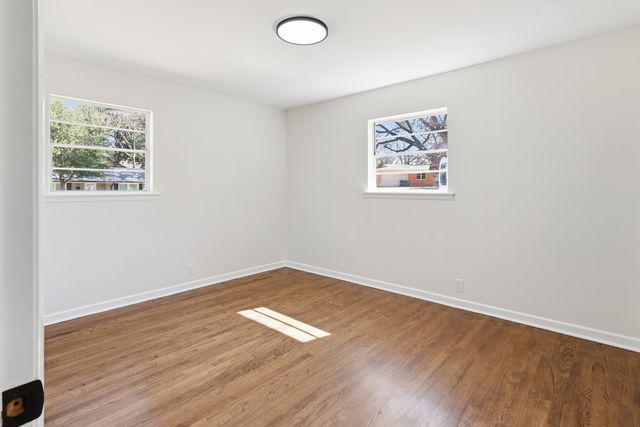 1304 Sherwood Drive, Arlington, TX 76013