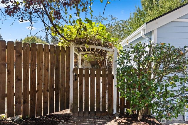 1359 Welling Road, Bellingham, WA 98226