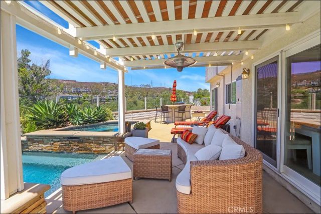 2 Firecrest, Aliso Viejo, CA 92656