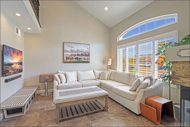 2 Firecrest, Aliso Viejo, CA 92656