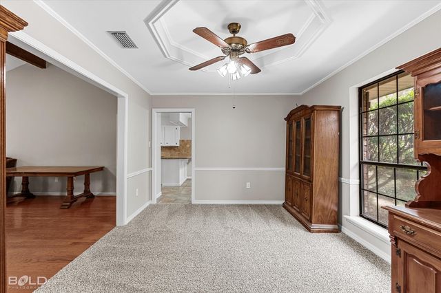 8707 Woodstock Drive, Haughton, LA 71037