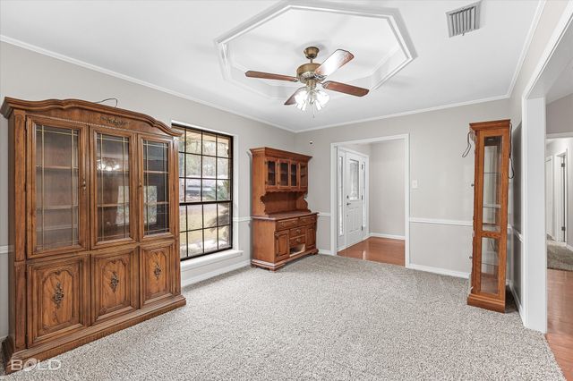 8707 Woodstock Drive, Haughton, LA 71037