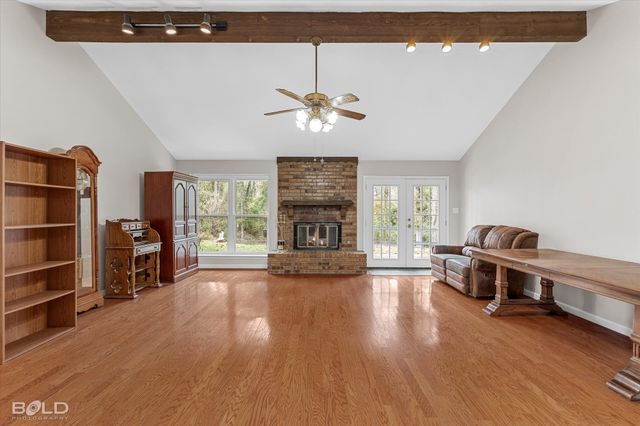 8707 Woodstock Drive, Haughton, LA 71037