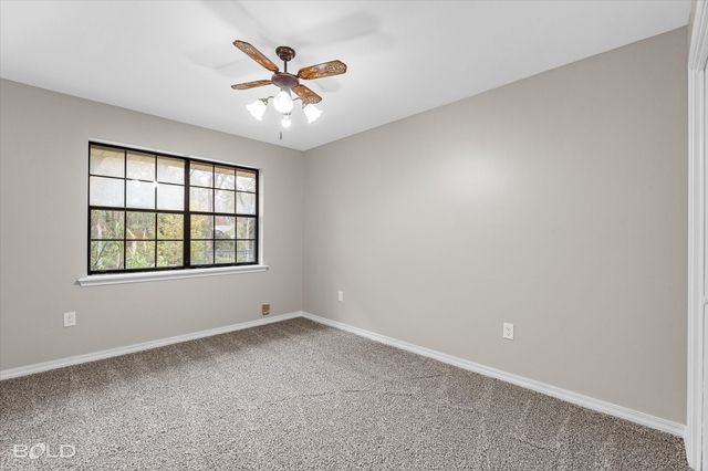 8707 Woodstock Drive, Haughton, LA 71037