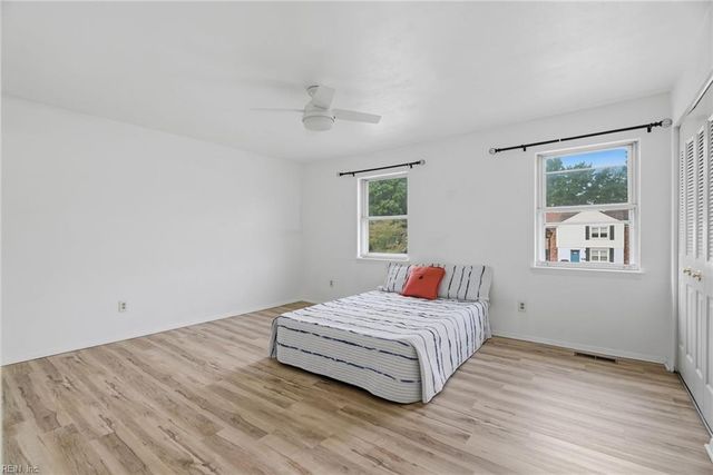 832 N Grosvenor CT, Virginia Beach, VA 23462