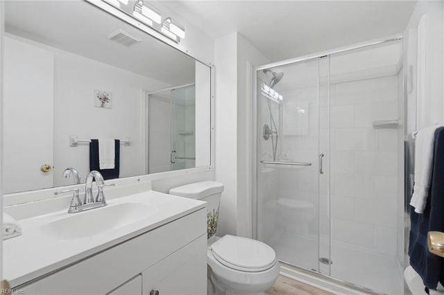 832 N Grosvenor CT, Virginia Beach, VA 23462