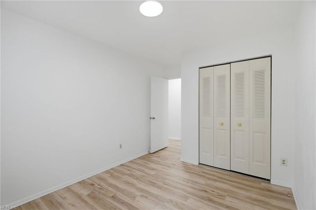 832 N Grosvenor CT, Virginia Beach, VA 23462
