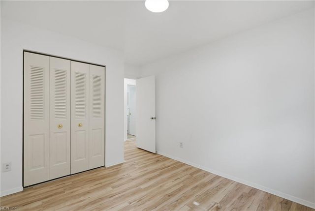 832 N Grosvenor CT, Virginia Beach, VA 23462
