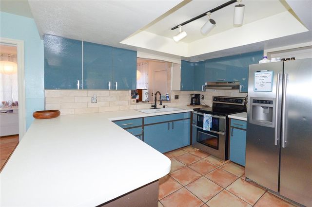 9215 KINGSTON ROAD, Bradenton, FL 34210